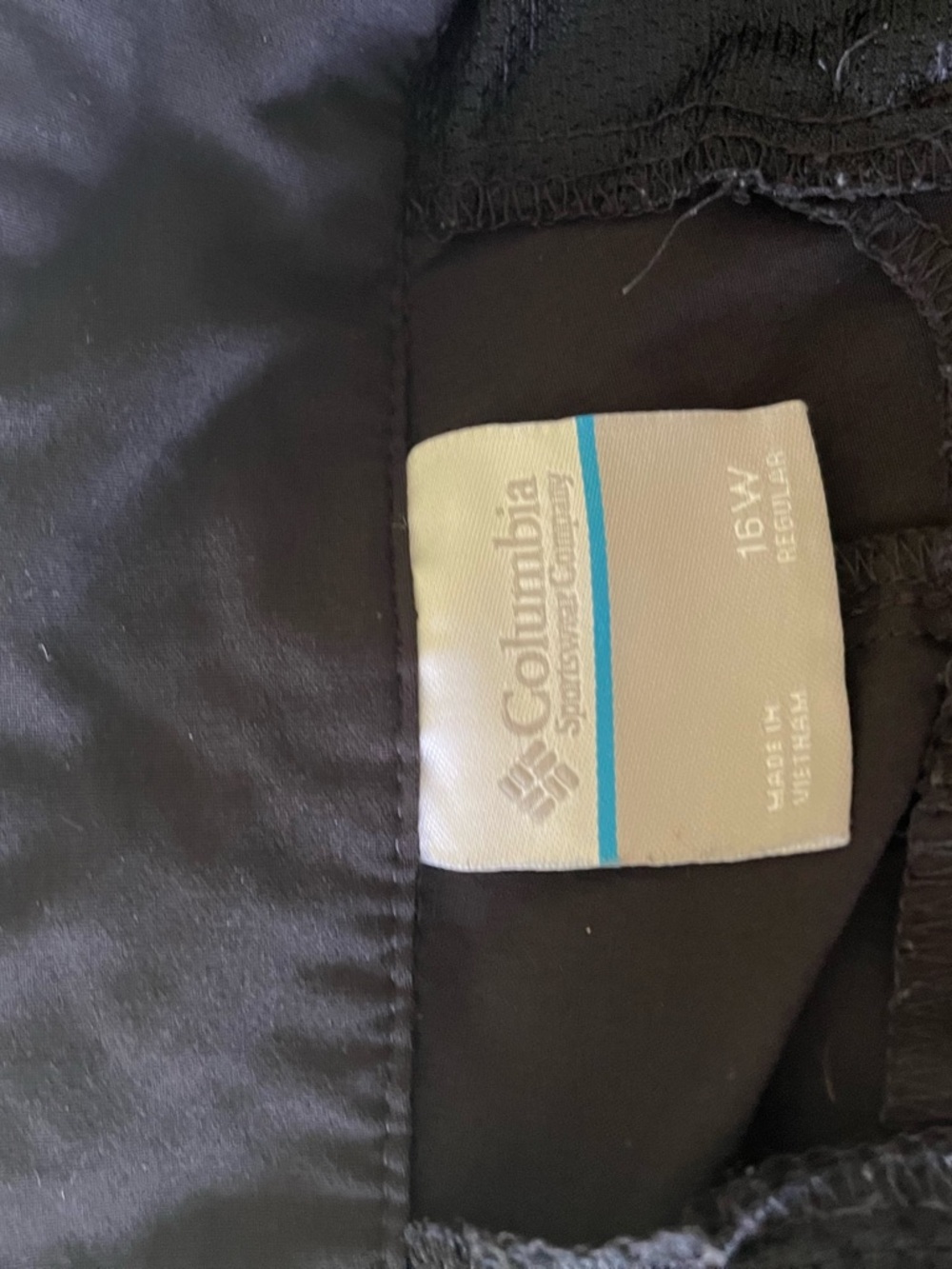 Columbia “Saturday Trail” SPF 50, Water Resistant, Stretch Pant/Capri - Black - Picture 6 of 9